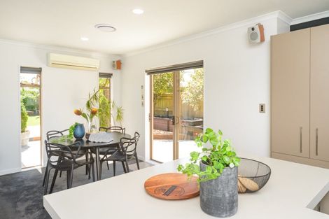 Photo of property in 7 Walnut Grove, Kelvin Grove, Palmerston North, 4414