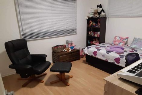 Photo of property in 5 Wilbur Place, Pakuranga Heights, Auckland, 2010