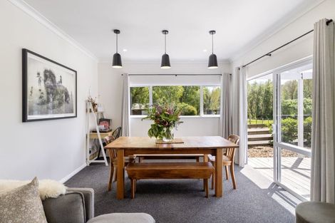 Photo of property in 131 Pahiatua Aokautere Road, Aokautere, 4471