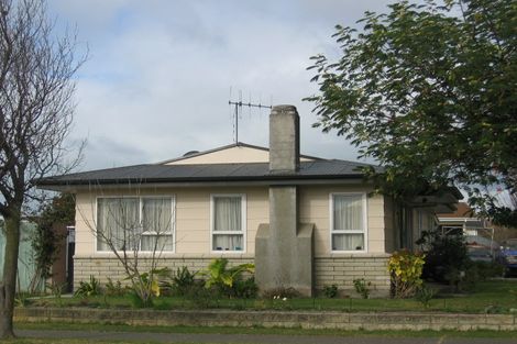 Photo of property in 25 Tait Drive, Greenmeadows, Napier, 4112