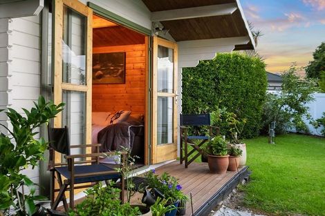 Photo of property in 2/23 Rawhiti Road, Manly, Whangaparaoa, 0930