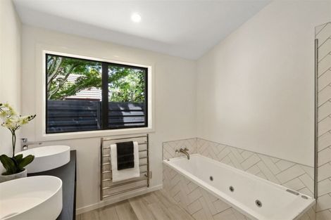 Photo of property in 78c Glandovey Road, Fendalton, Christchurch, 8052