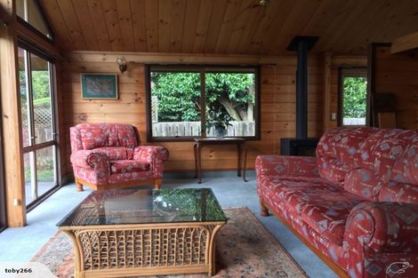 Photo of property in 12 Woodleigh Street, Frankleigh Park, New Plymouth, 4310