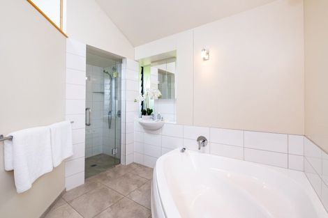 Photo of property in 138 Te Mata Road, Havelock North, 4130