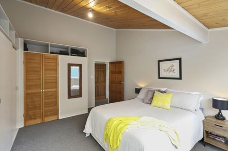 Photo of property in 11 Ropiha Street, Fitzroy, New Plymouth, 4312