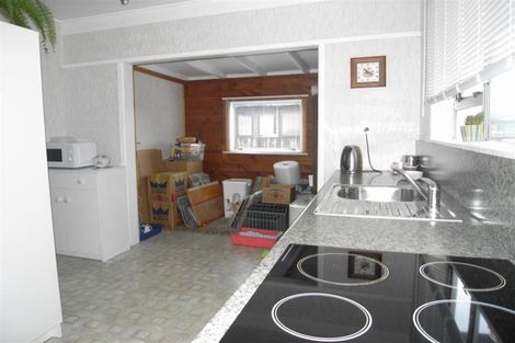 Photo of property in 490 Swanson Road, Ranui, Auckland, 0612