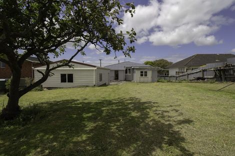 Photo of property in 29 Campbell Street, Hawera, 4610
