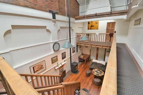 Photo of property in 37 Dowling Street, Dunedin Central, Dunedin, 9016