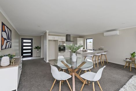 Photo of property in 21 Flint Road, Rolleston, 7614