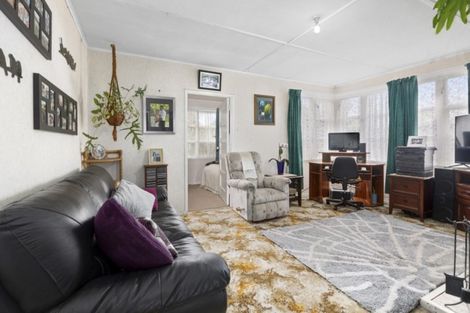 Photo of property in 20 Gibson Crescent, Naenae, Lower Hutt, 5011