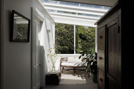 Photo of property in 165 Karori Road, Karori, Wellington, 6012