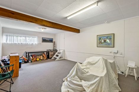 Photo of property in 20 Chivalry Road, Glenfield, Auckland, 0629