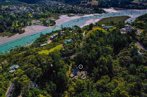 Photo of property in 70 Scott Road, Stanmore Bay, Whangaparaoa, 0932