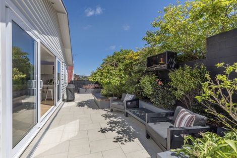 Photo of property in 8 Plymouth Street, Karori, Wellington, 6012