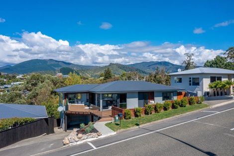 Photo of property in 115 Princes Drive, Britannia Heights, Nelson, 7010