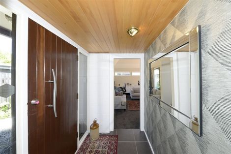 Photo of property in 18 Highland Place, Avonhead, Christchurch, 8042