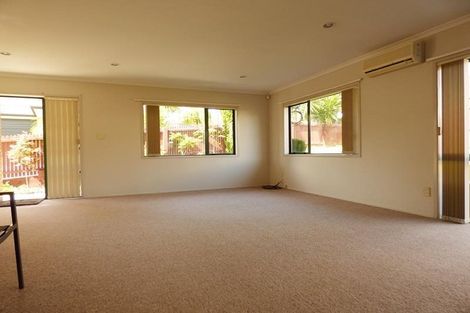 Photo of property in 1/35 Pah Road, Papatoetoe, Auckland, 2025