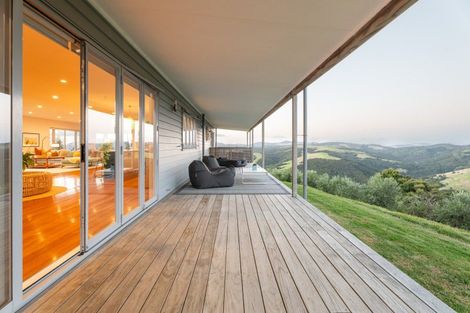 Photo of property in 99 Cowes Bay Road, Waiheke Island, 1971