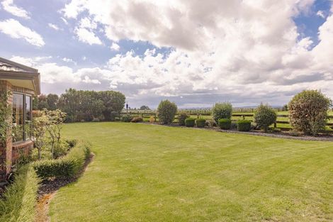 Photo of property in 35 Saint Oswalds Drive, Brunswick, 4571