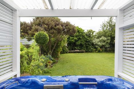 Photo of property in 10 Mahoe Avenue, Takaro, Palmerston North, 4410