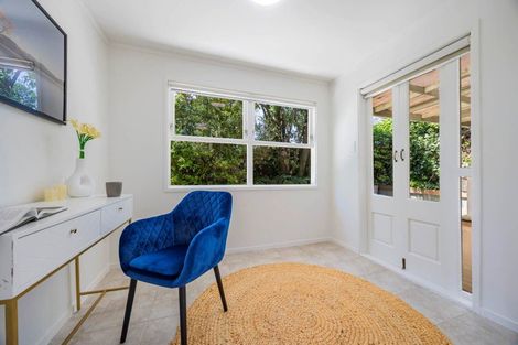 Photo of property in 2/89 Diana Drive, Glenfield, Auckland, 0627
