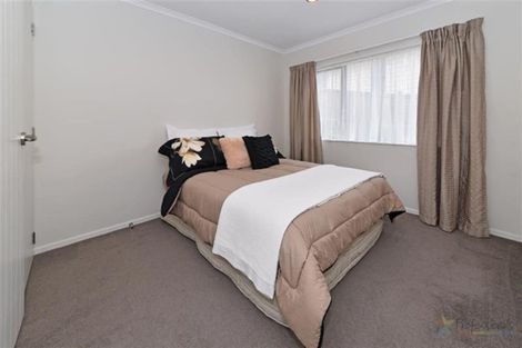 Photo of property in 15 Dawood Place, The Gardens, Auckland, 2105