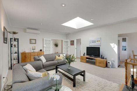 Photo of property in 3 Ogilvy Terrace, Plimmerton, Porirua, 5026