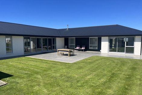 Photo of property in 17 Gordon Street, Weston, Oamaru, 9401