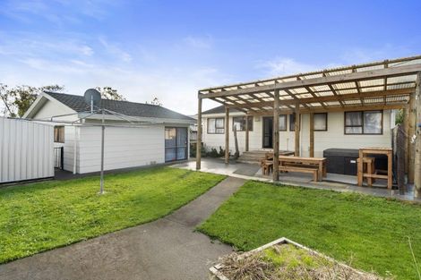 Photo of property in 6 Bradley Place, Nawton, Hamilton, 3200