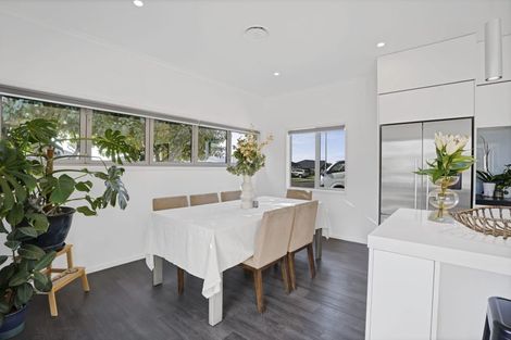 Photo of property in 18 Rawiri Drive, Bell Block, New Plymouth, 4312