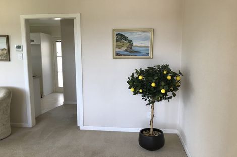 Photo of property in 6 Ipswich Place, Meadowbank, Auckland, 1072