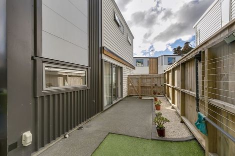 Photo of property in 7/7 Handyside Street, Tawa, Wellington, 5028