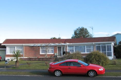 Photo of property in 32 Berkley Avenue, Hillcrest, Hamilton, 3216