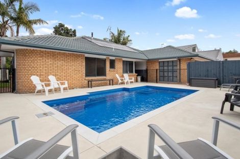 Photo of property in 33 Little John Drive, Bellevue, Tauranga, 3110