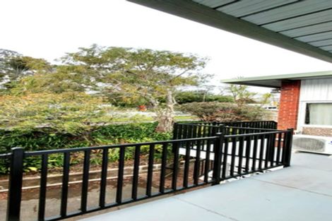 Photo of property in 3/16 Green Lane East, Remuera, Auckland, 1050