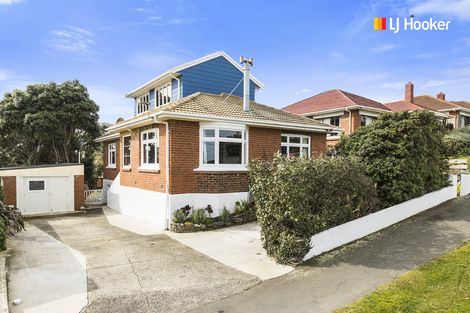 Photo of property in 109 Tahuna Road, Andersons Bay, Dunedin, 9013