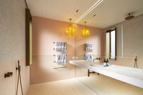 Photo of property in 4 Fishermans Lane, Mount Creighton, Queenstown, 9371