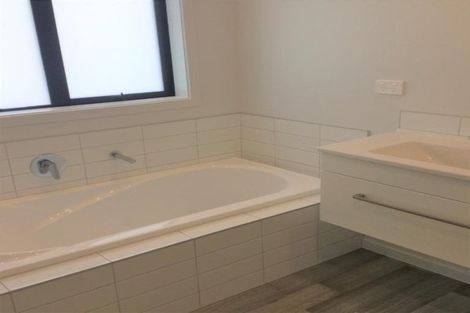 Photo of property in 27 Fairfax Crescent, Pyes Pa, Tauranga, 3112