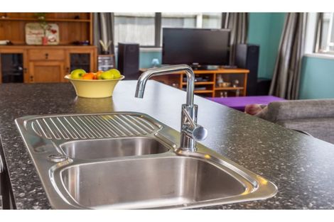 Photo of property in 8 Carteret Place, Aranui, Christchurch, 8061