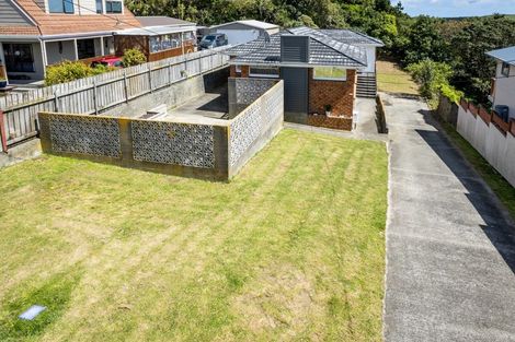 Photo of property in 10 Tirowhanga Road, Paremata, Porirua, 5024