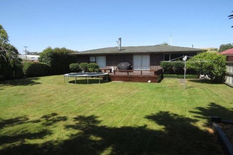 Photo of property in 100 Huxley Street, Pahiatua, 4910