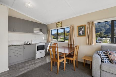 Photo of property in 137 Kent Street, Kingston, Athol, 9793