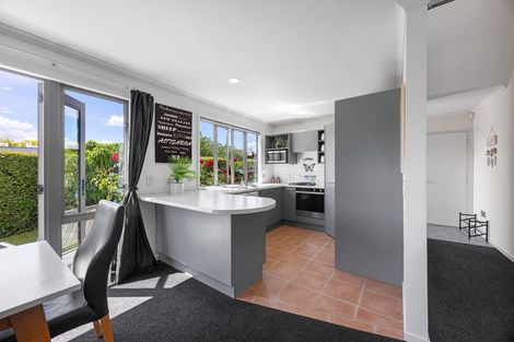 Photo of property in 9 Meadowbrook Place, Wanaka, 9305