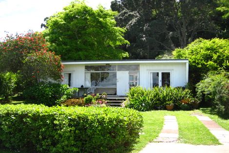 Photo of property in 62 Matakatia Parade, Matakatia, Whangaparaoa, 0930