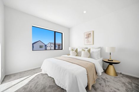 Photo of property in 12 Ocean Breeze Avenue, Hobsonville, 0616