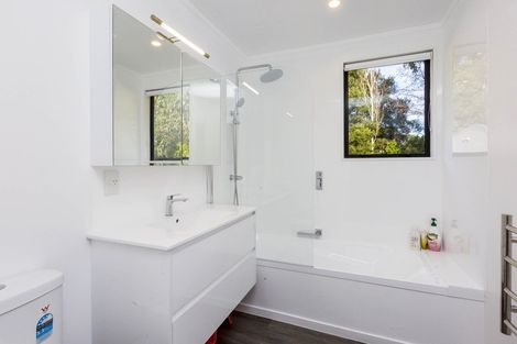 Photo of property in 82 Parkes Line Road, Maymorn, Upper Hutt, 5018