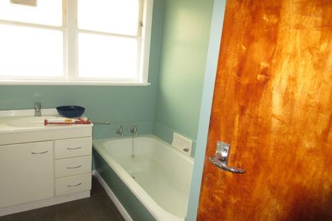 Photo of property in 102 Helston Road, Paparangi, Wellington, 6037