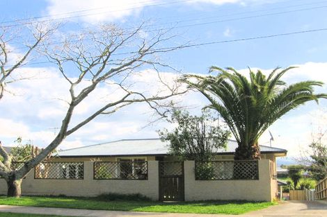 Photo of property in 24 Carlton Street, Bellevue, Tauranga, 3110