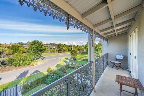 Photo of property in 10 Leneford Drive, East Tamaki, Auckland, 2013