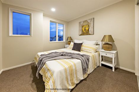 Photo of property in 8 Warbler Crescent, Papakura, 2110